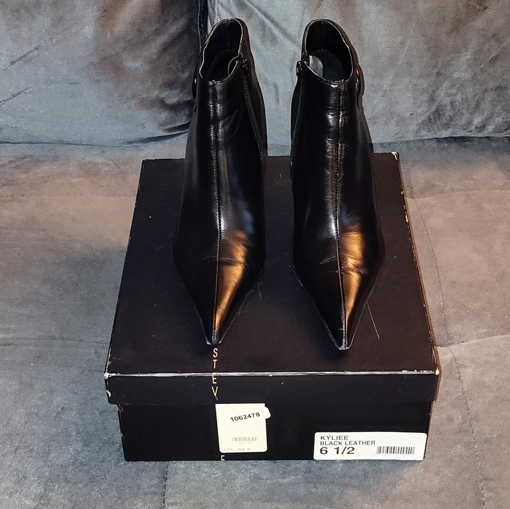 Steven By Steve Madden euc steven